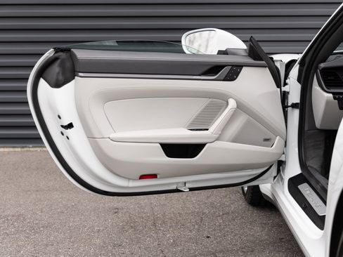 Certified 2024 Porsche 911 Carrera S w/ Premium Package image 19