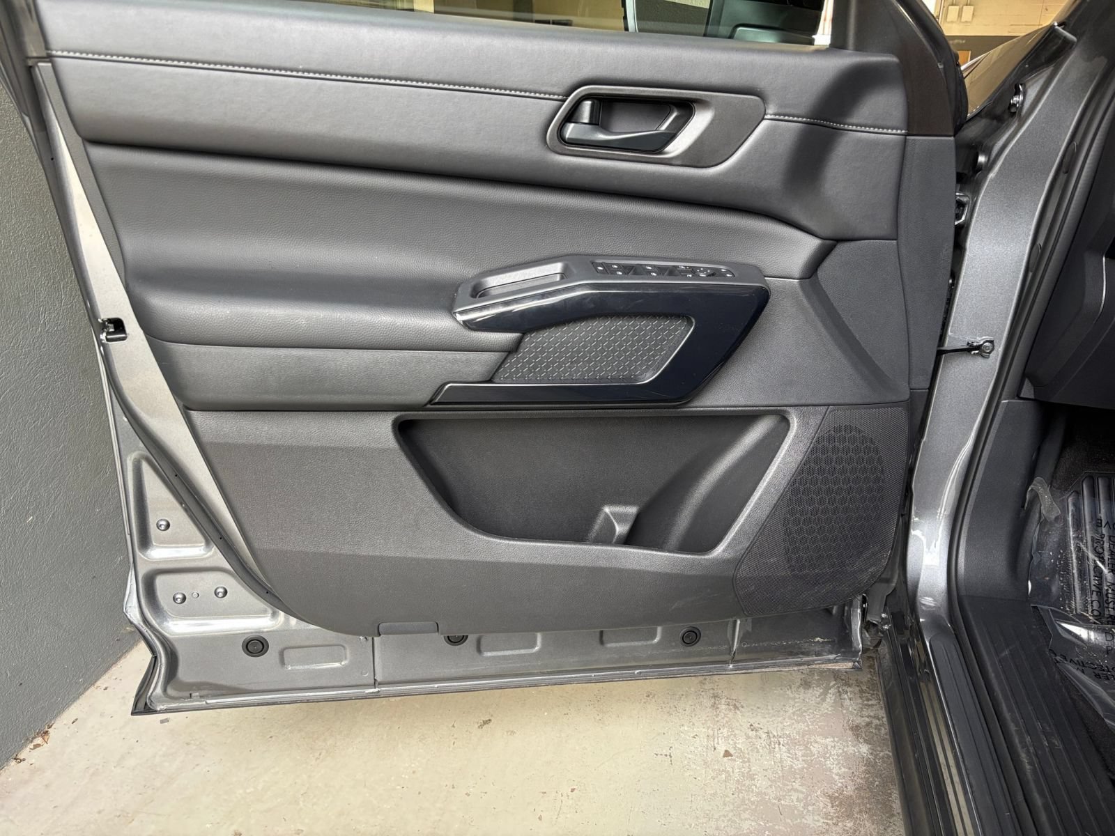 Used 2026 Nissan Pathfinder SV AWD/4WD image 18