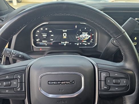 Used 2025 GMC Sierra 2500 Denali Ultimate w/ Max Trailering Package image 15