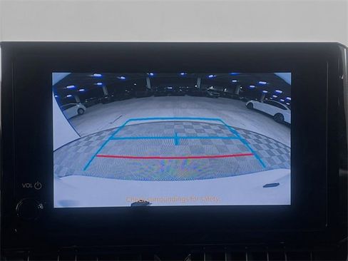 Used 2025 Toyota Corolla LE image 21