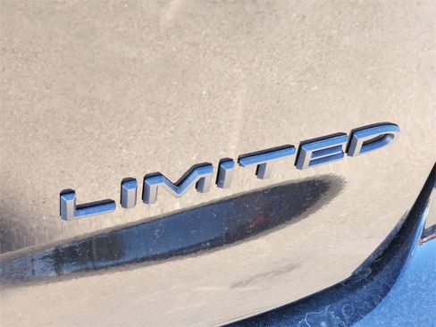 New 2026 Chrysler Pacifica Limited w/ S Appearance Package image 8