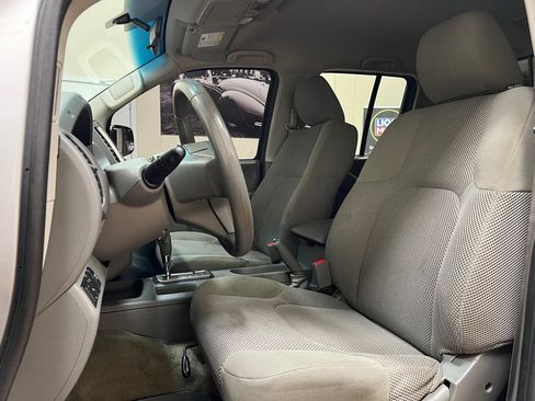 Used 2018 Nissan Frontier SV RWD image 58