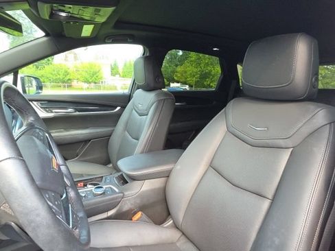 Used 2024 Cadillac XT5 Premium Luxury AWD/4WD image 10