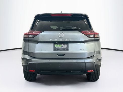 Used 2025 Nissan Rogue SV AWD/4WD image 7
