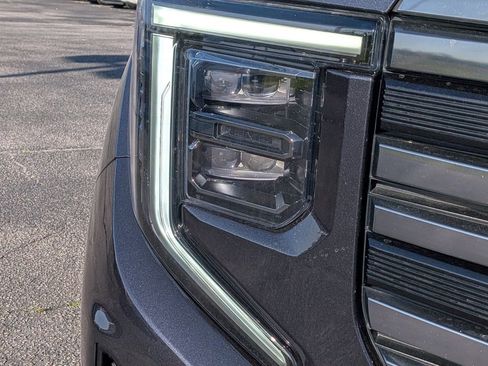 Used 2023 GMC Sierra 1500 AT4 w/ Technology Package image 13