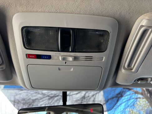 Used 2017 Subaru Forester 2.5i Limited image 26