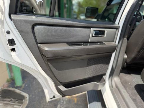 Used 2013 Ford Expedition Limited AWD/4WD image 12