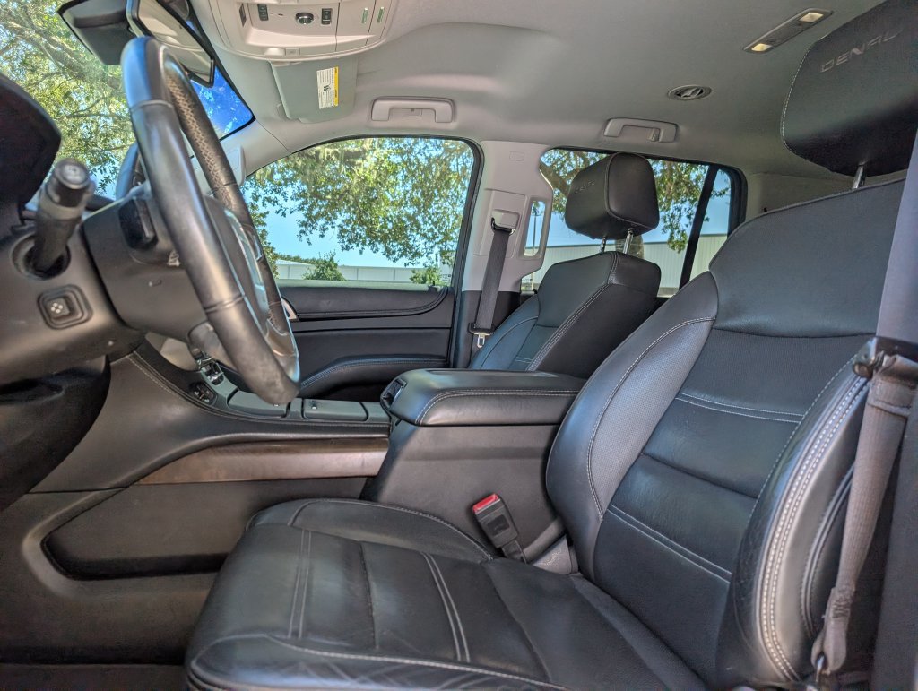 Used 2018 GMC Yukon Denali RWD image 12