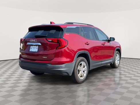 Used 2018 GMC Terrain SLE w/ Driver Convenience Package AWD/4WD image 3