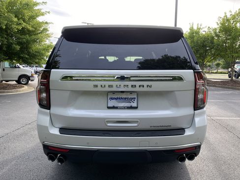 Used 2023 Chevrolet Suburban Premier AWD/4WD image 8