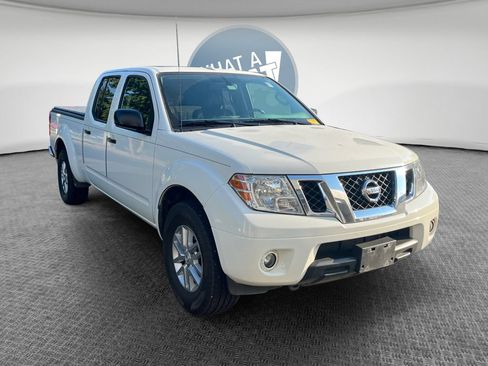 Used 2016 Nissan Frontier SV w/ SV Value Truck Package AWD/4WD image 1