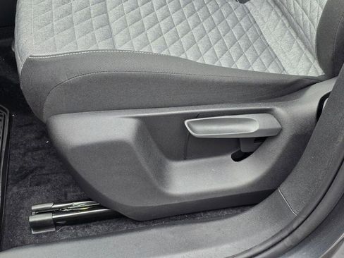 New 2026 Volkswagen Tiguan S image 21