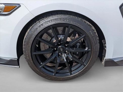 Used 2016 Ford Mustang Shelby GT350 w/ Technology Package RWD image 28