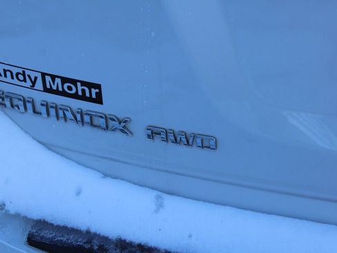 Used 2017 Chevrolet Equinox Premier w/ Enhanced Convenience Package image 9