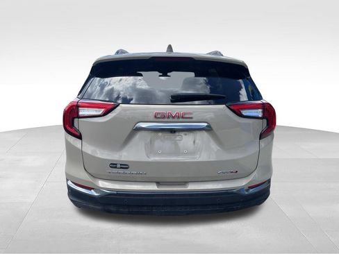 Used 2022 GMC Terrain AT4 w/ Tech Package AWD/4WD image 8