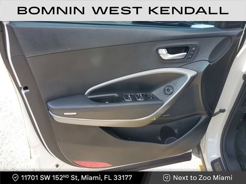 Used 2018 Hyundai Santa Fe SE image 22