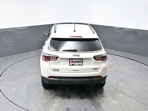 Used 2019 Jeep Compass Latitude w/ Cold Weather Group image 46