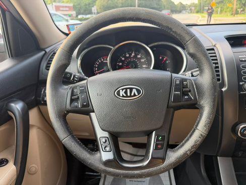 Used 2011 Kia Sorento EX w/ Premium Pkg AWD/4WD image 26