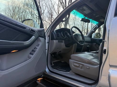 Used 2008 Toyota 4Runner Limited image 42