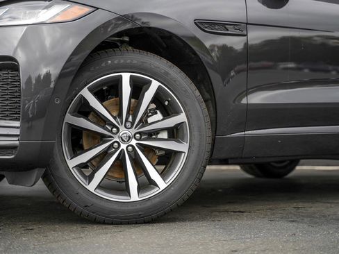 New 2025 Jaguar F-PACE R-Dynamic S AWD/4WD image 2
