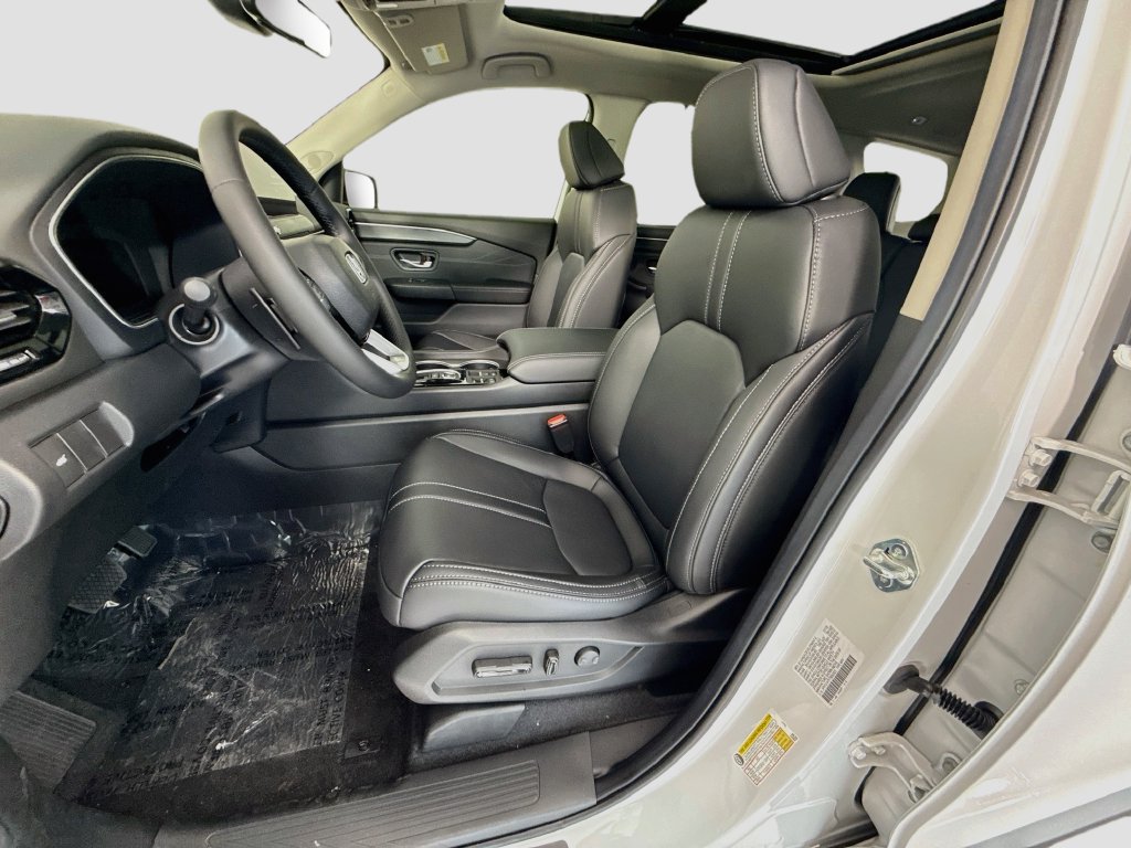 New 2026 Honda Pilot Touring image 19