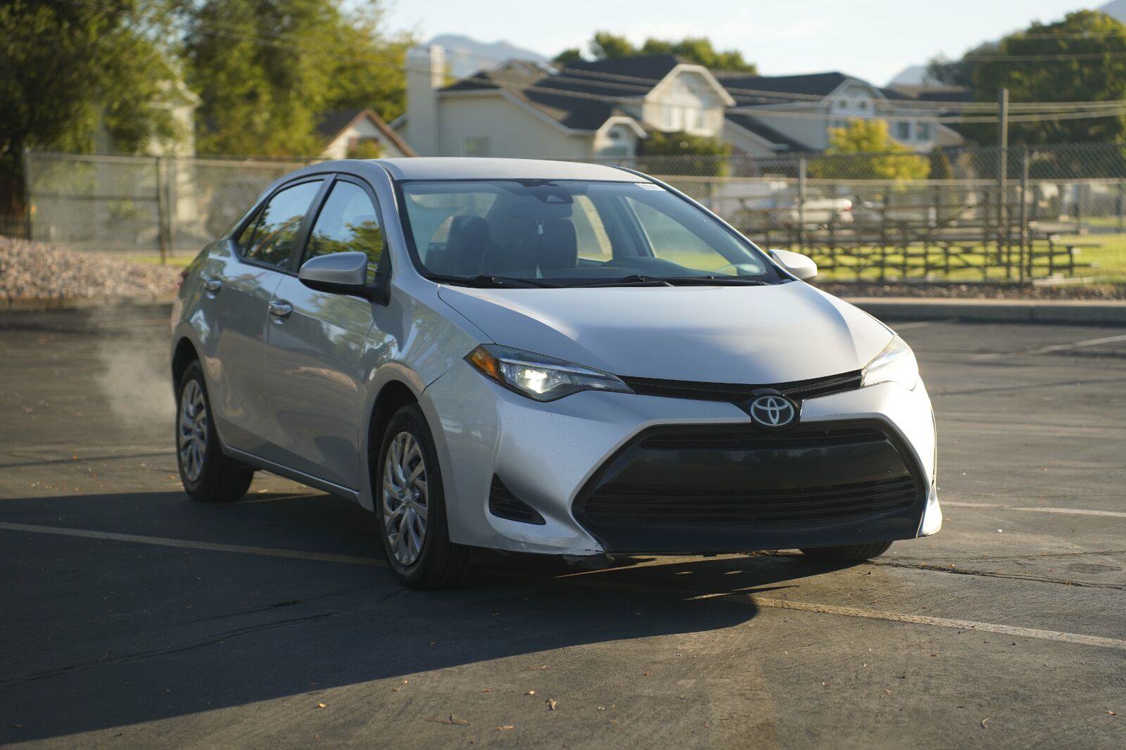 Used 2017 Toyota Corolla LE FWD image 7