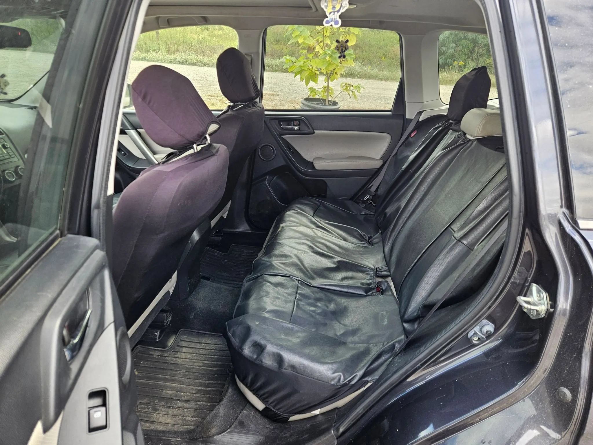 Used 2015 Subaru Forester 2.5i Touring w/ Protection Package #2 AWD/4WD image 9