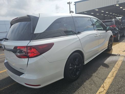 Used 2023 Honda Odyssey Sport image 5