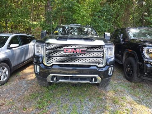 Used 2021 GMC Sierra 2500 Denali w/ Denali Ultimate Package AWD/4WD image 14