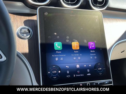 Used 2025 Mercedes-Benz C 300 4MATIC Sedan image 29