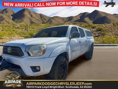 Used 2014 Toyota Tacoma 4x4 Double Cab w/ SR5 Package image 1