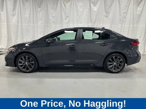 Used 2026 Toyota Corolla SE FWD image 4