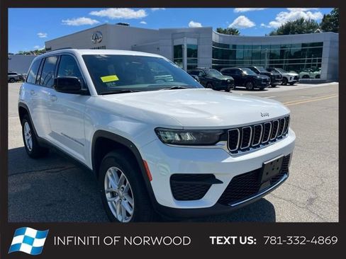Used 2024 Jeep Grand Cherokee Laredo X AWD/4WD image 1