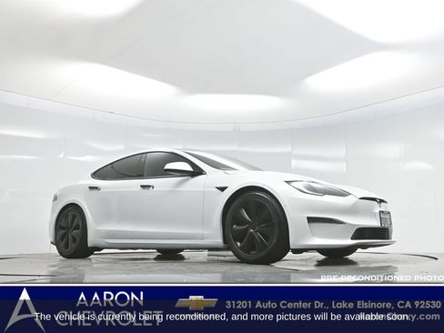 Used 2022 Tesla Model S image 2