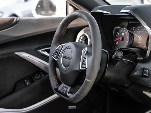 Used 2018 Chevrolet Camaro ZL1 image 11