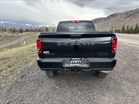 New 2026 RAM 2500 Big Horn AWD/4WD image 15