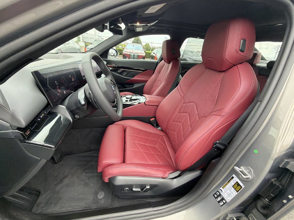 Used 2024 BMW 530i xDrive w/ Premium Package AWD/4WD image 19