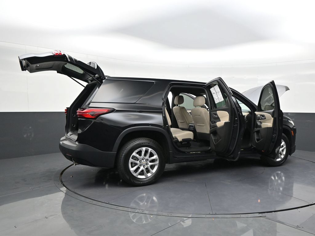 Used 2024 Chevrolet Traverse LS FWD image 25
