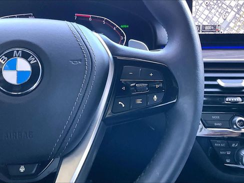 Used 2023 BMW 530i w/ Premium Package image 24