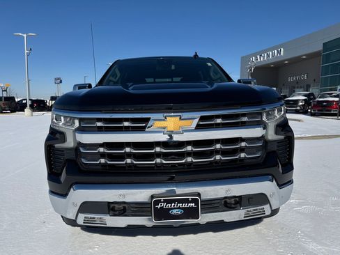 Used 2023 Chevrolet Silverado 1500 LTZ image 8