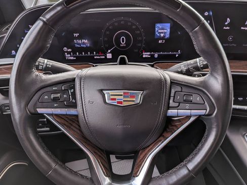 Used 2022 Cadillac Escalade ESV Sport Platinum AWD/4WD image 17