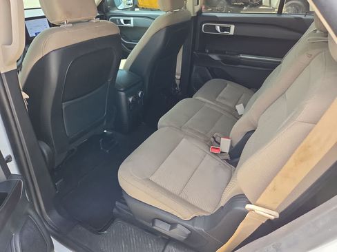 Used 2020 Ford Explorer 2WD image 21