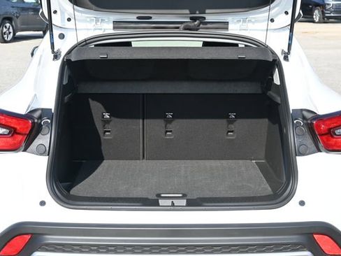 Used 2024 Chevrolet Trax LT image 22