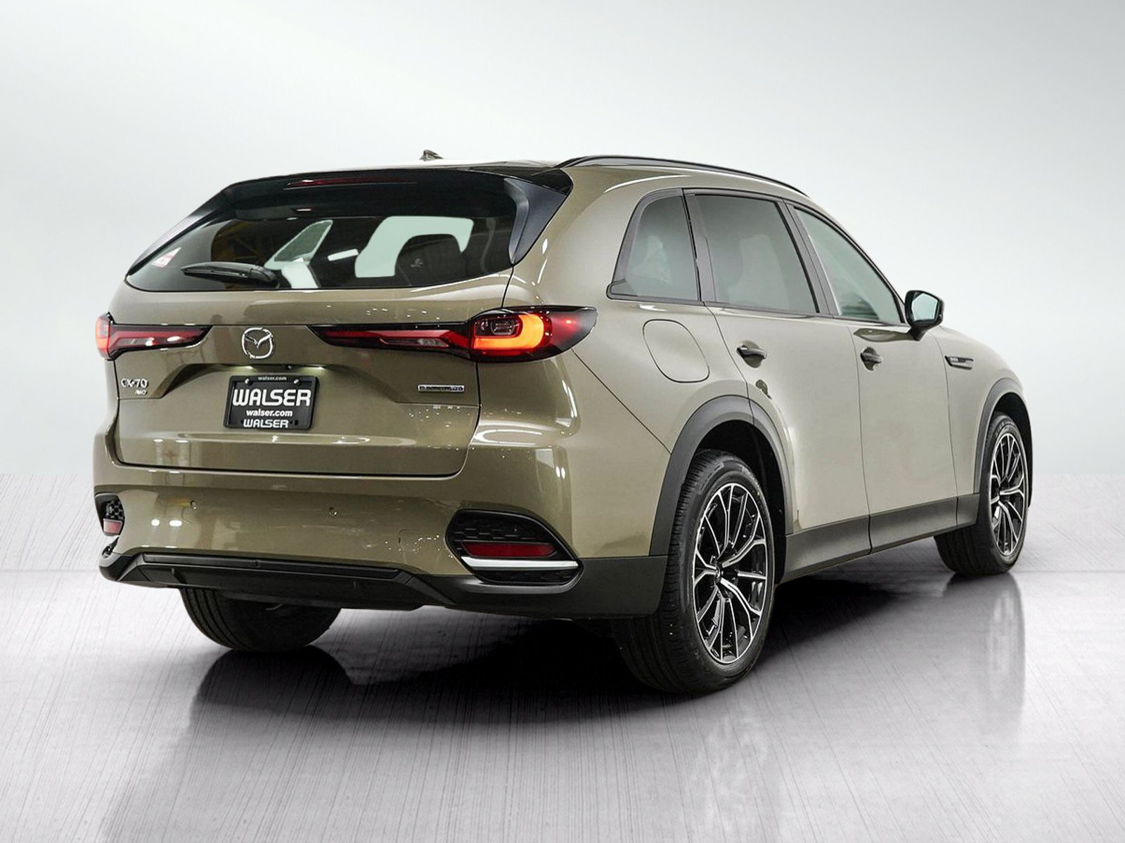 Certified 2025 MAZDA CX-70 Plug-In Hybrid w/ Premium Pkg AWD/4WD image 5
