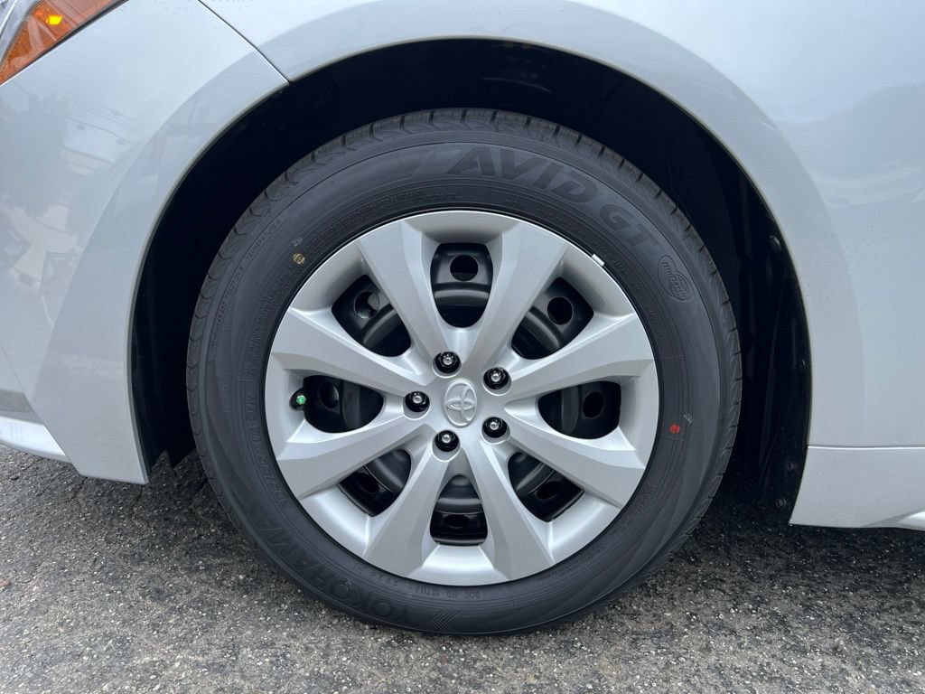 New 2027 Toyota Corolla LE FWD image 6