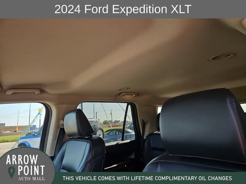 Used 2024 Ford Expedition XLT RWD image 22