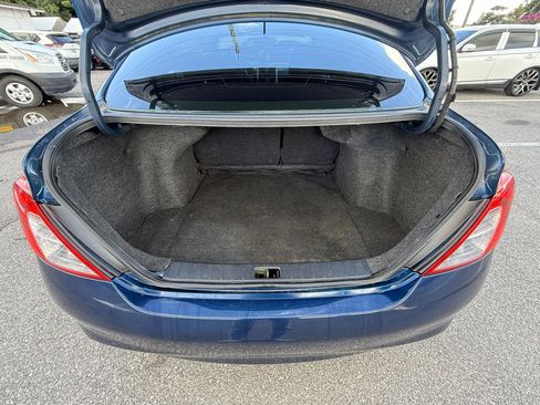 Used 2013 Nissan Versa SV w/ Convenience Pkg image 18