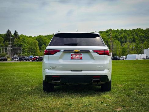 Used 2023 Chevrolet Traverse Premier AWD/4WD image 5