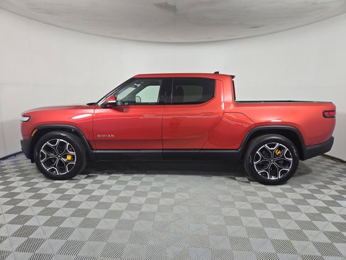 Used 2023 Rivian R1T Adventure image 2