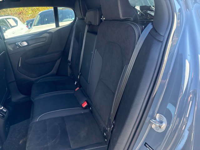 Used 2023 Volvo C40 P8 Recharge Plus w/ Climate Package AWD/4WD image 17